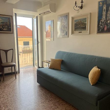 Casa Del Sole Affacciato Sul Mare Lägenhet Cervo Exteriör bild